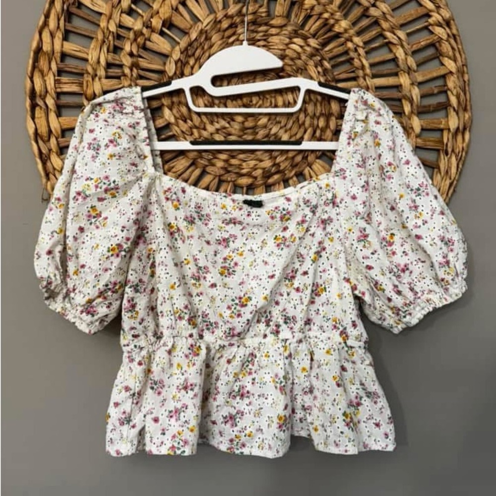 Wild Fable Puff Sleeve Top